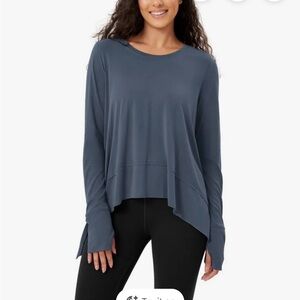 Dakotto women’s workout top